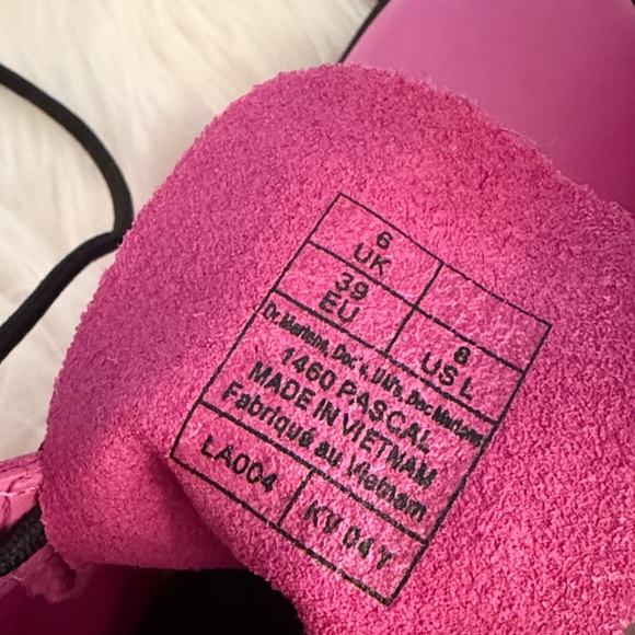Dr. Martens Vibrant Pink Combat Boots for Ladies NWOT🔥 - Picture 15 of 15
